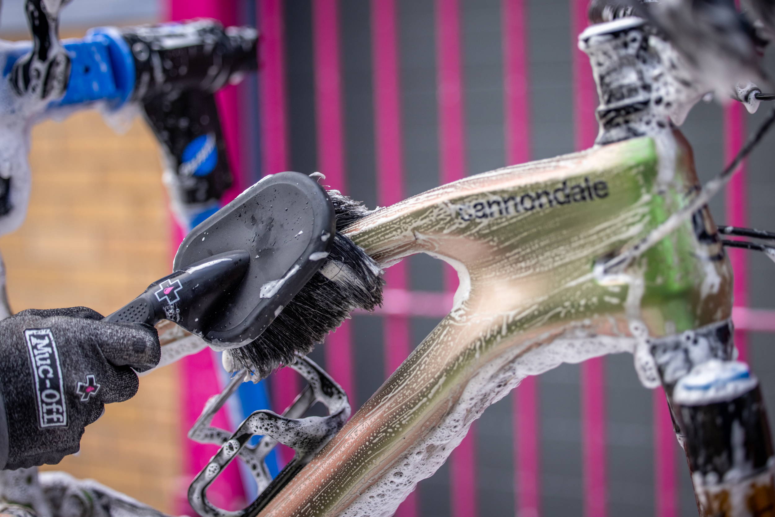 Muc-Off on X: Keep your hands and bike safe with our Mechanics