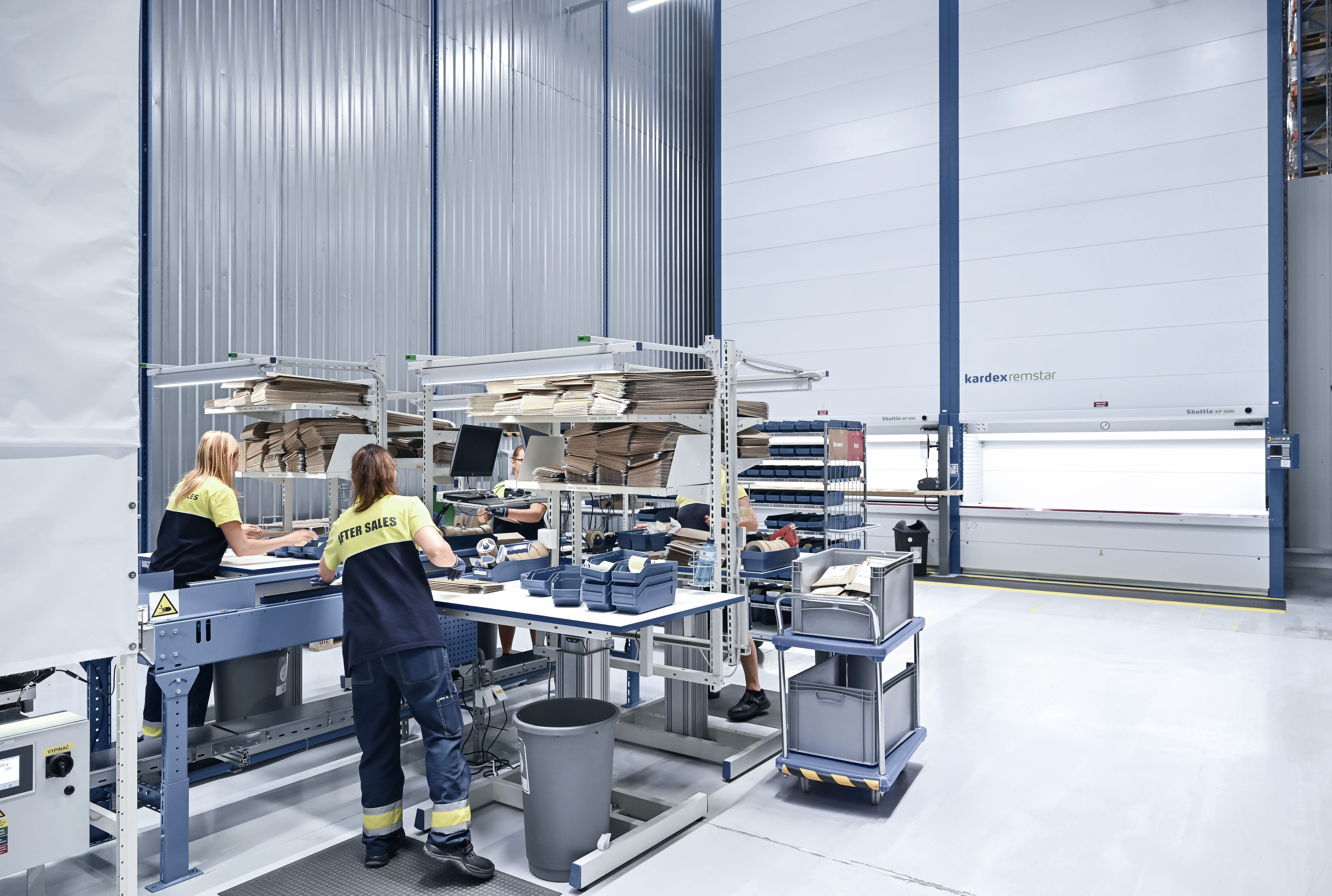 Vertical Carousel Modules in an IKEA Facility