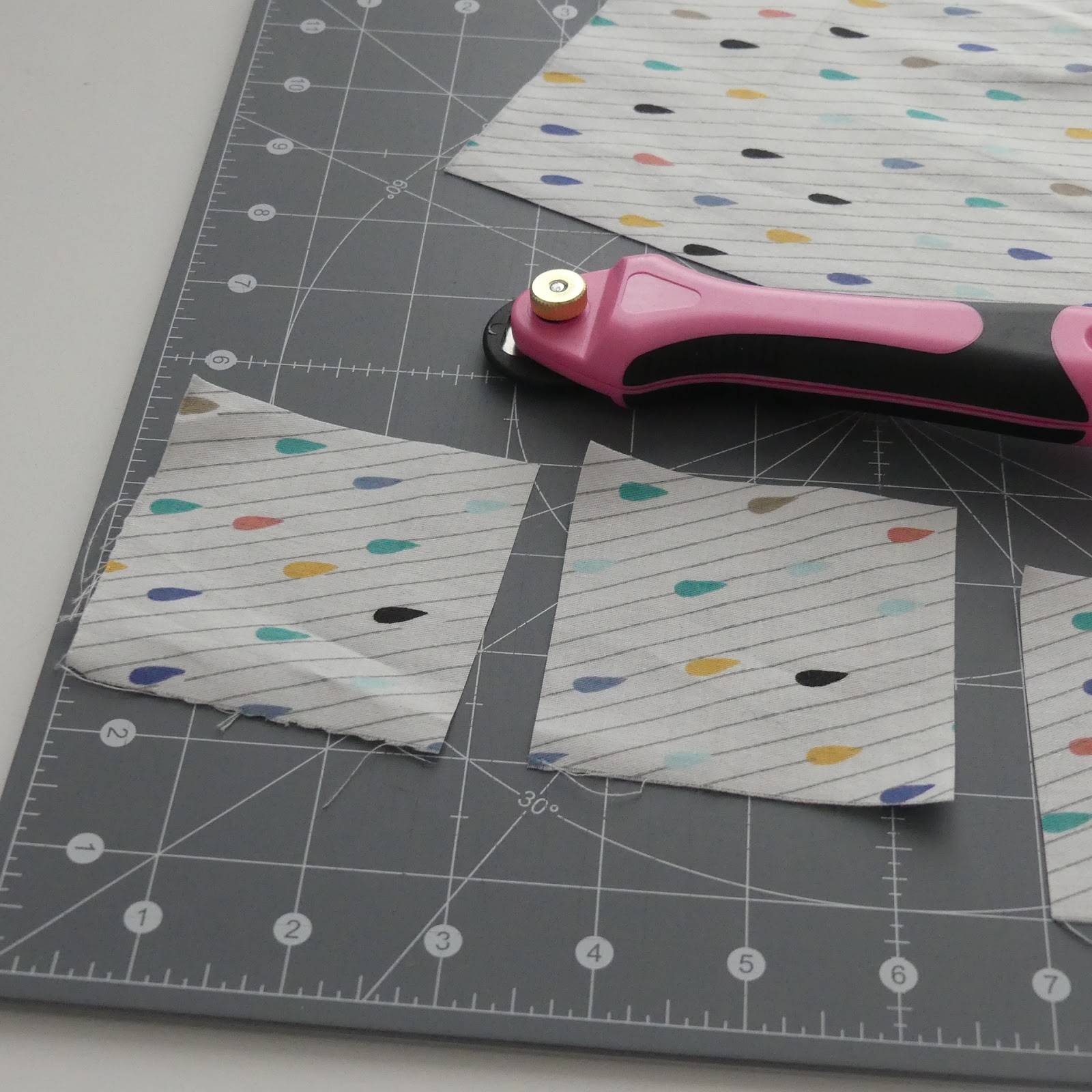 How to Use Pattern Weights - Plus a Tutorial for Sewing Your Own