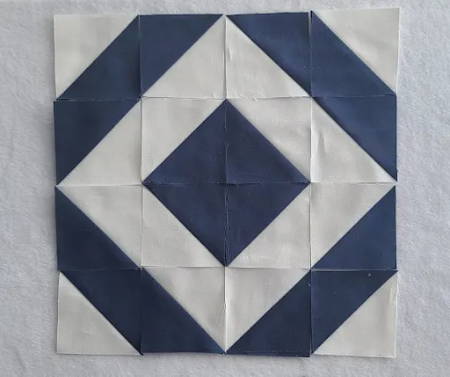Half-Square Triangle Layout - Diamond Outline
