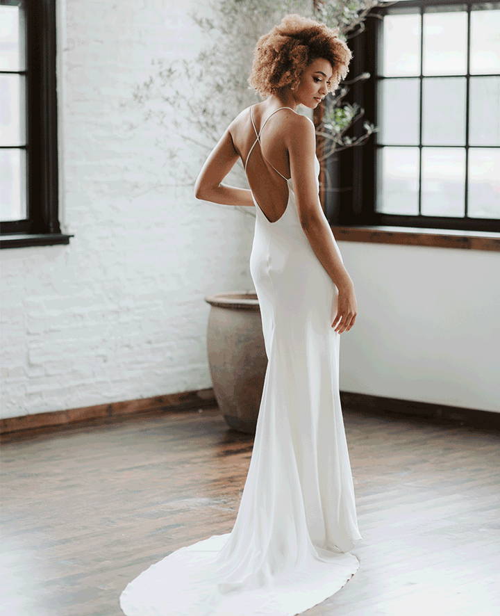 📍Grace loves lace chicago showroom #graceloveslace #weddingdress #wed