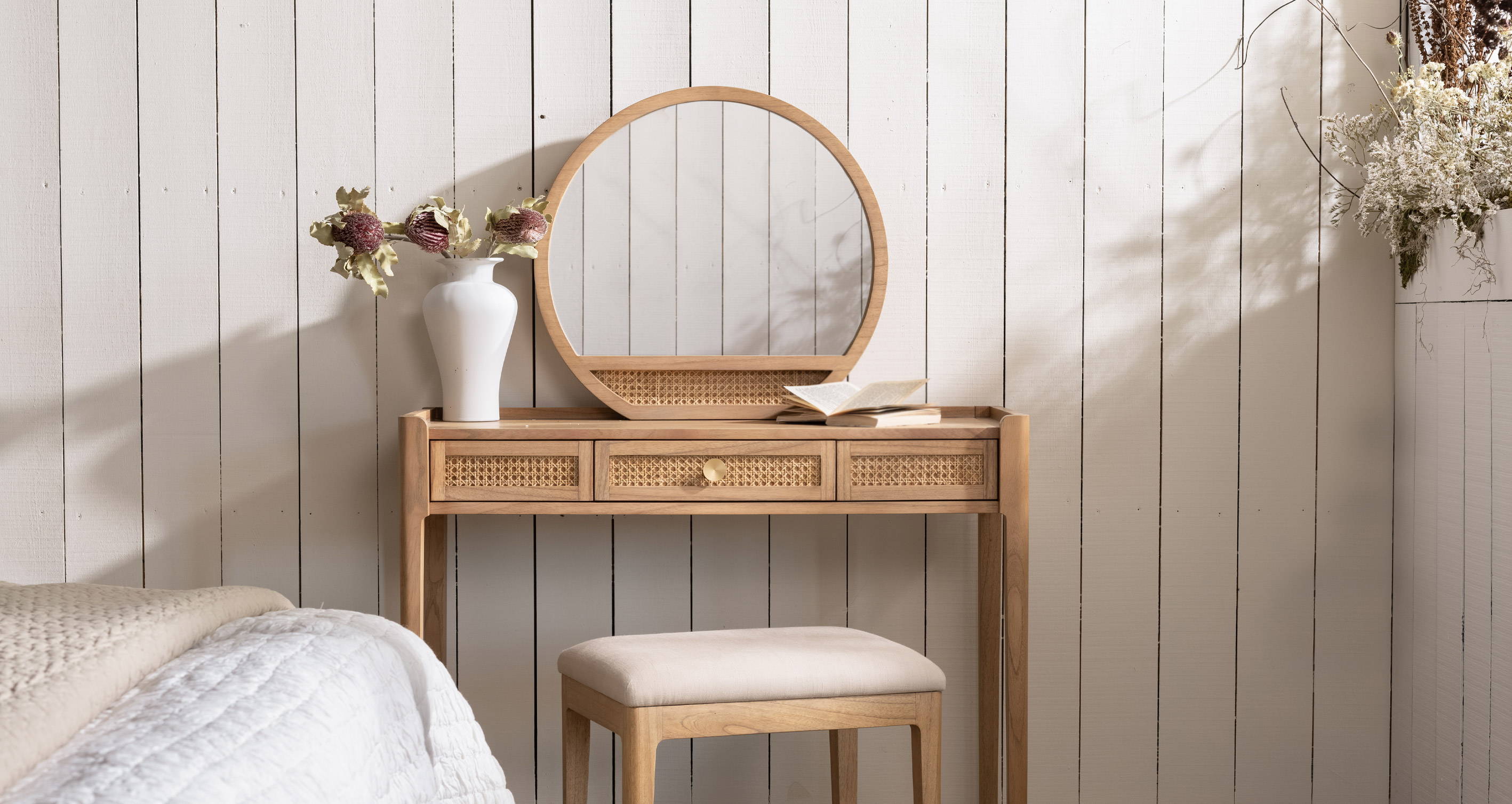 Who Makes Quality Bedroom Furniture Uk