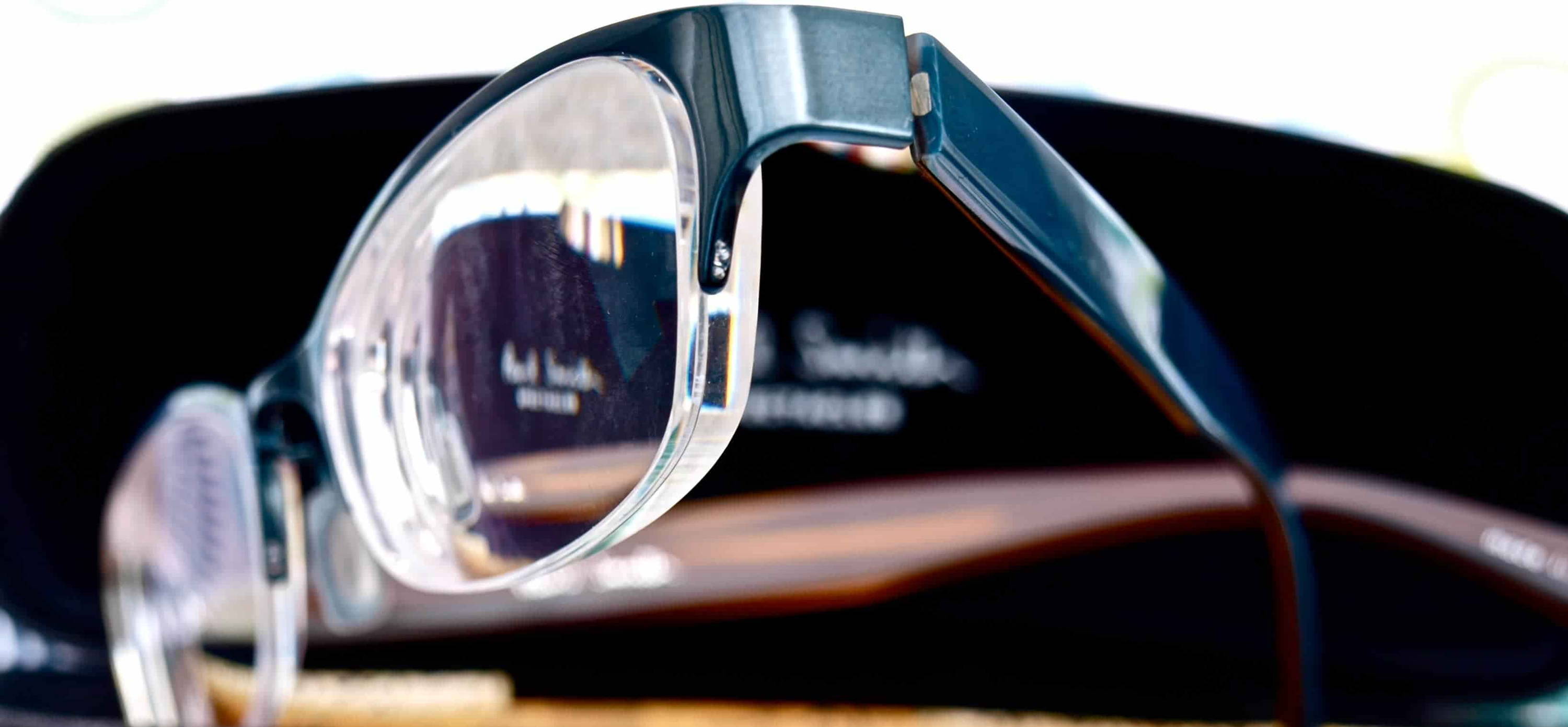 Formes de lunettes rectangulaires avec verres à indice élevé pour une prescription élevée