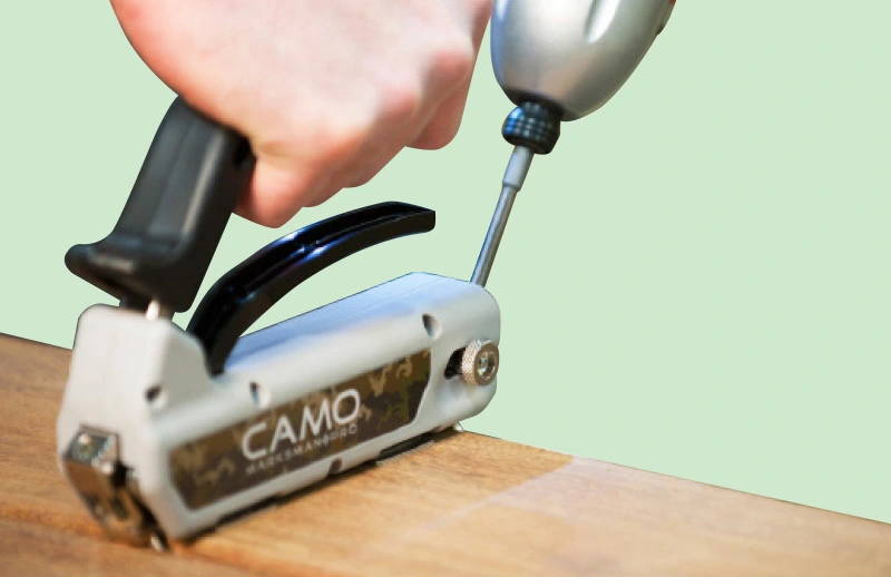Camo Deck fitting tool