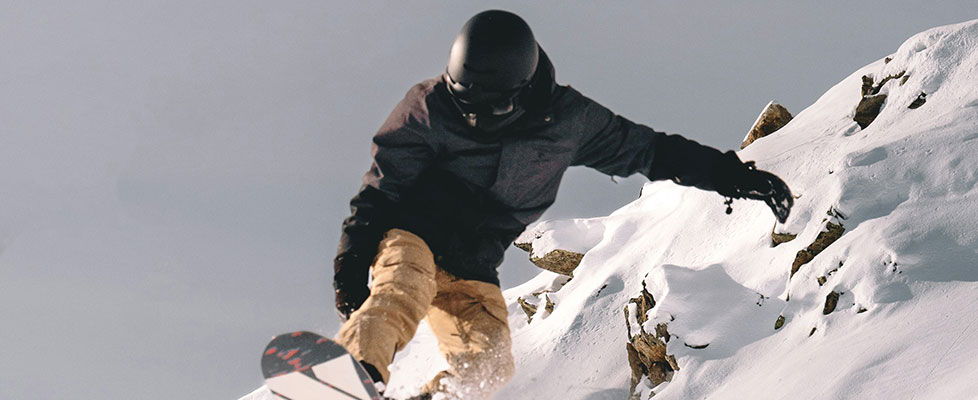 UNDERSTANDING SNOW JACKET TYPES: SHELLS, INSULATED, DOWN & FLEECES