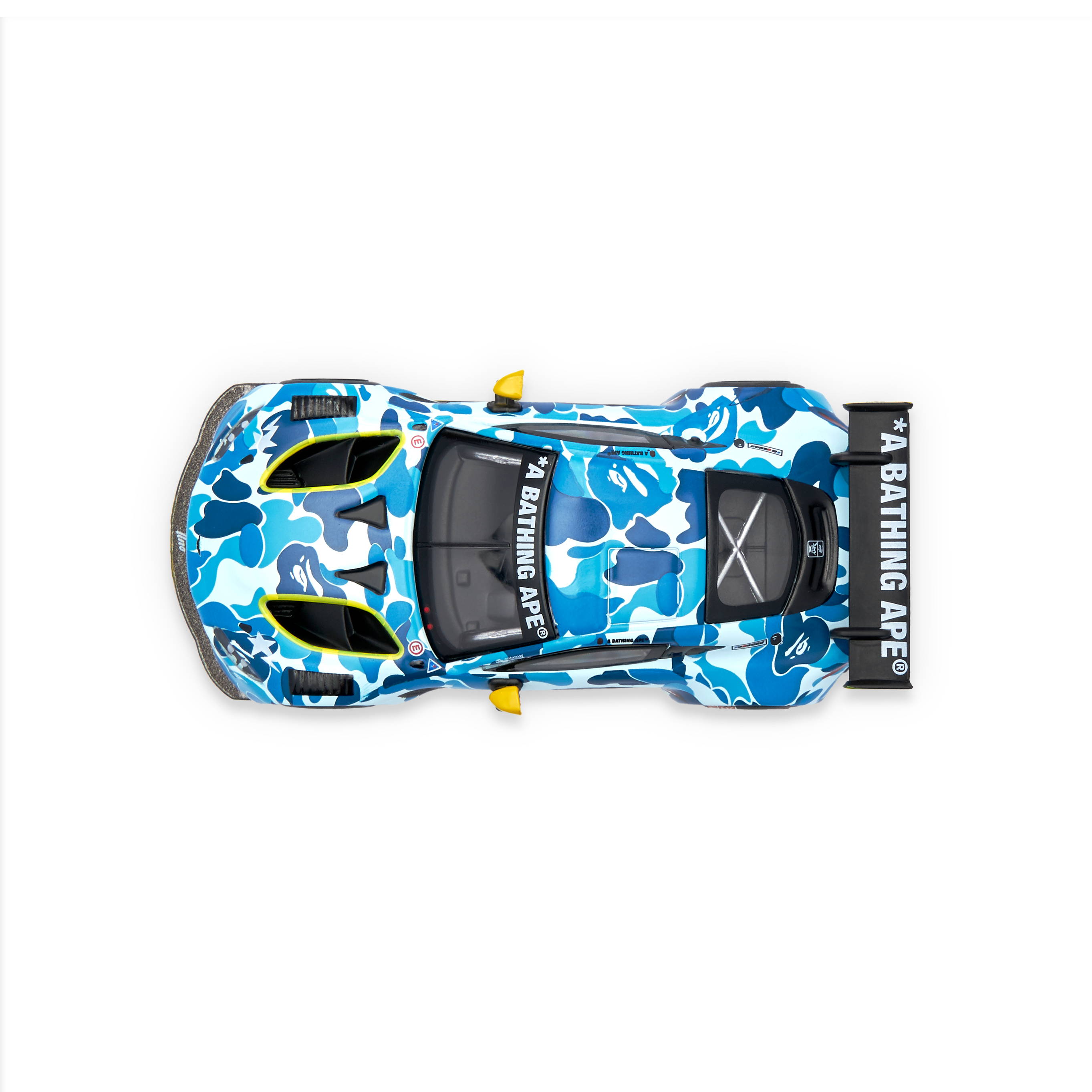 新品 3色セット BAPE Aston Martin GT3 アストンマーチン