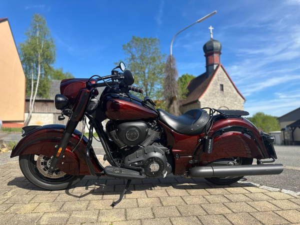 Indian Chief Dark Horse von 2020 mit HornBlasters Sniper-Elektrohorn