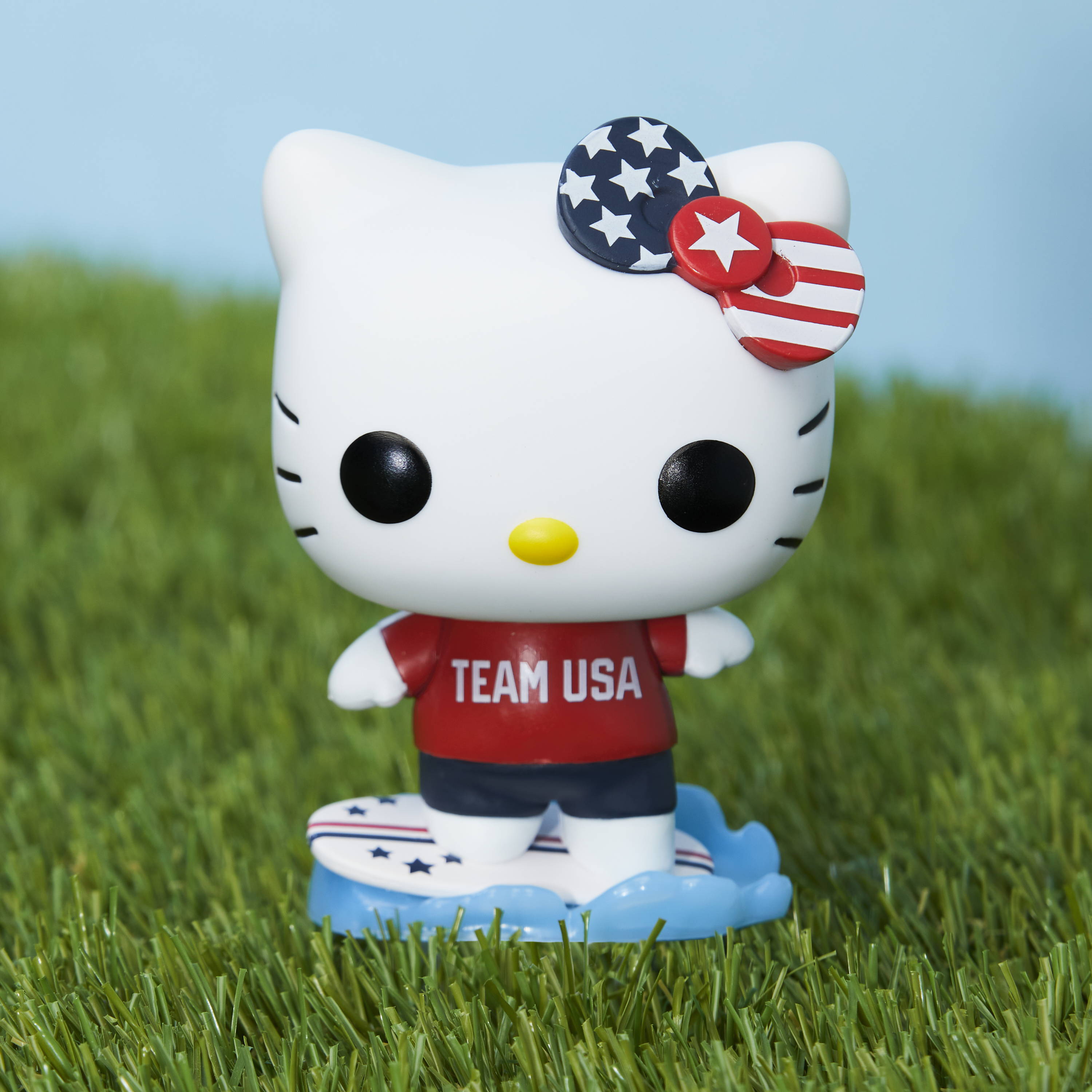 honavusa Team USA x Hello Kitty Glitter Pin