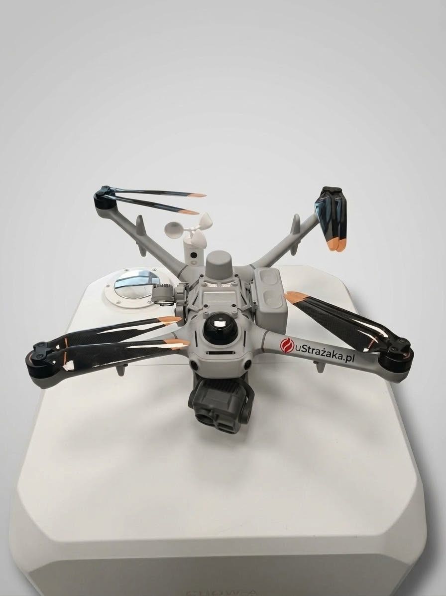 The rumoured DJI Matrice 5T resting unfolded on a white table.