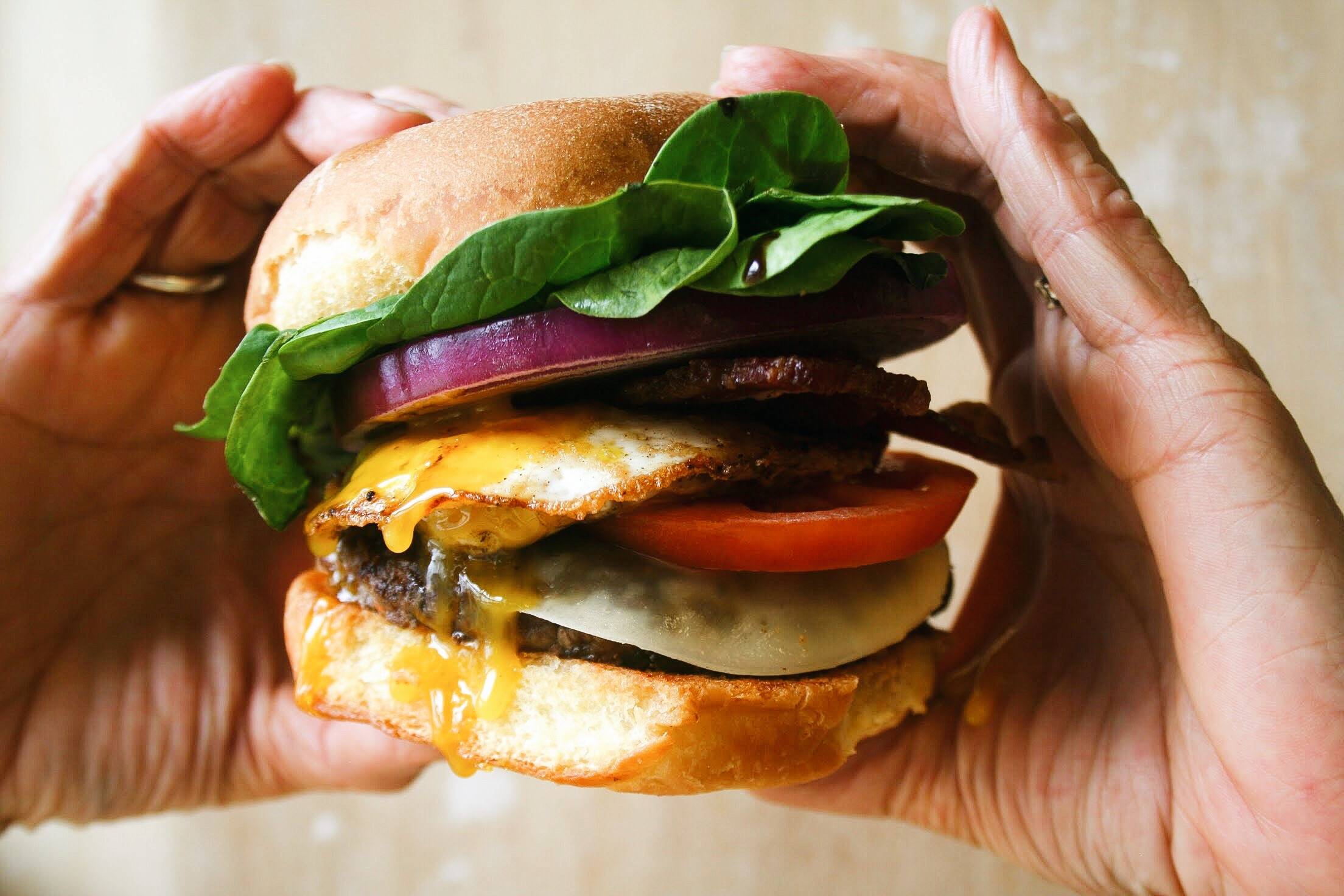 Blended Burger - grateful burger original in hands