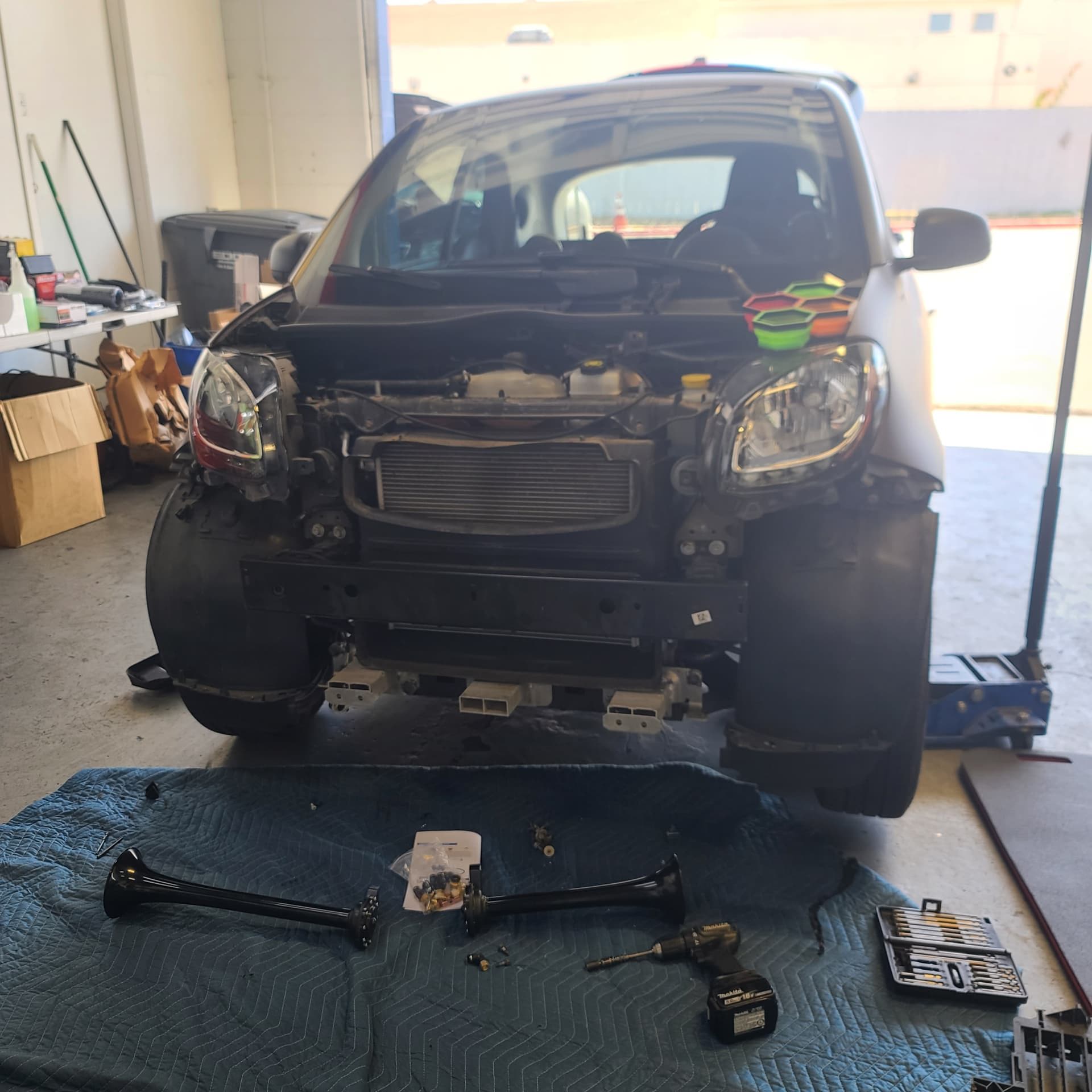 Blake's 2016 Smart Fortwo Train Horn Install