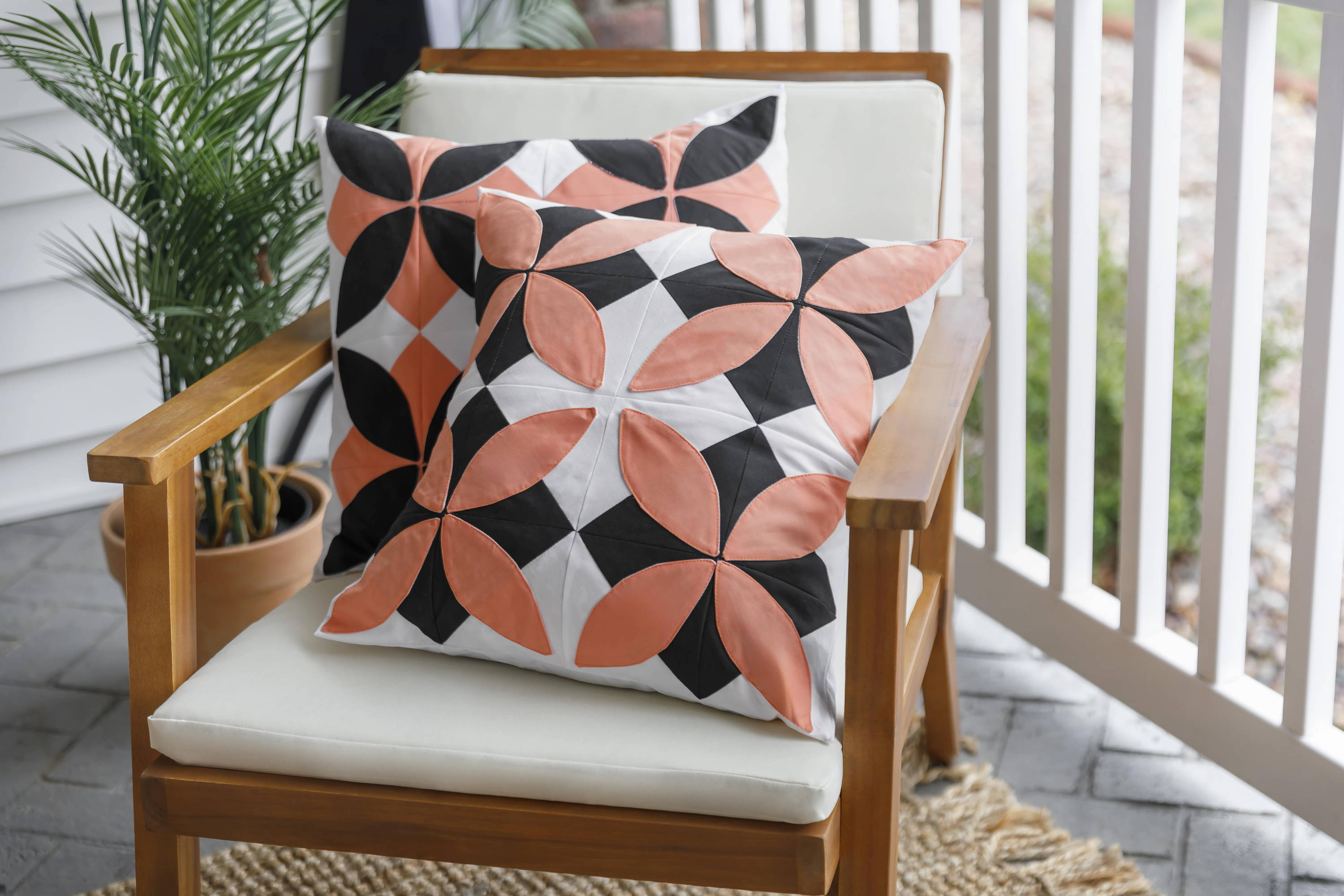 Main Squeeze Pillow