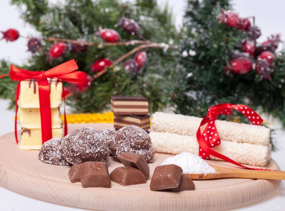 chocolate and cookies are poisonous to pets