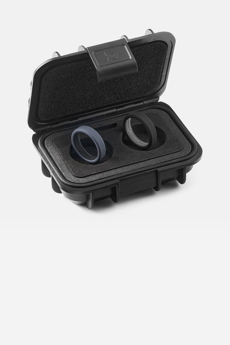 Gunmetal 6MM Silicon Ring inside a custom case