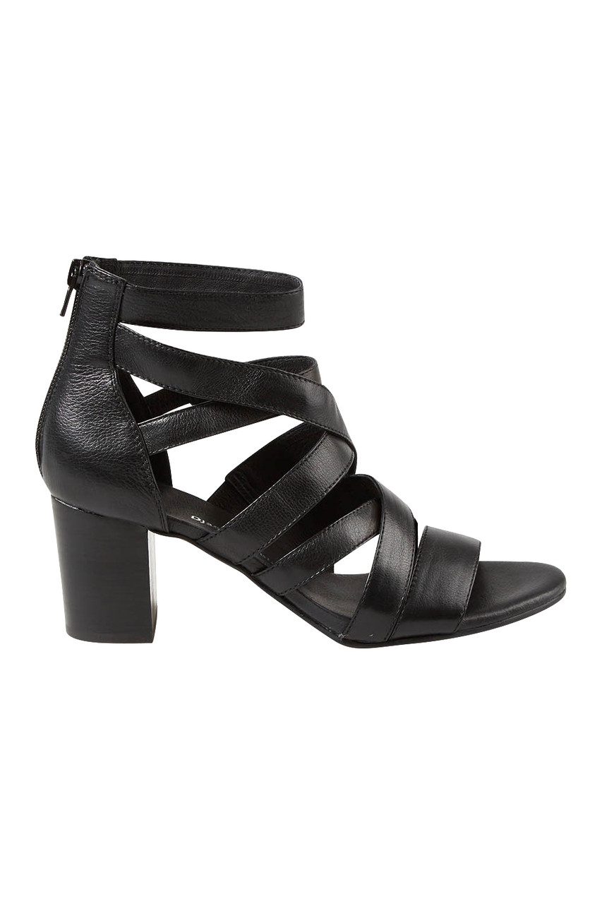 /brands/django-juliette/sadals-leather-heel-dja-sadals#Blackblack