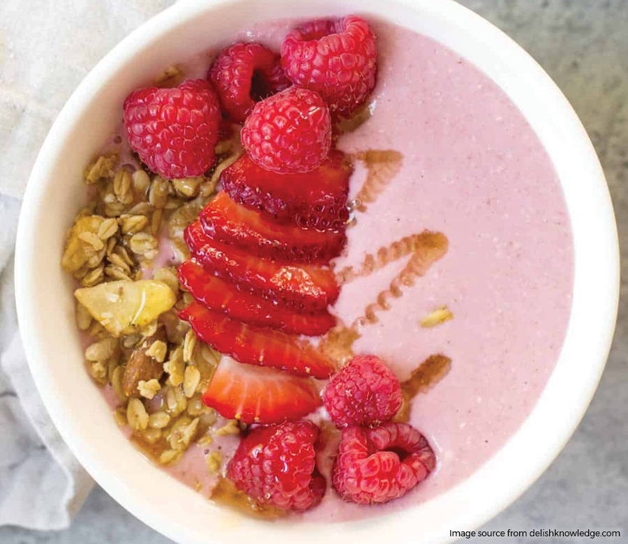 Strawberry Oat Smoothie Bowl