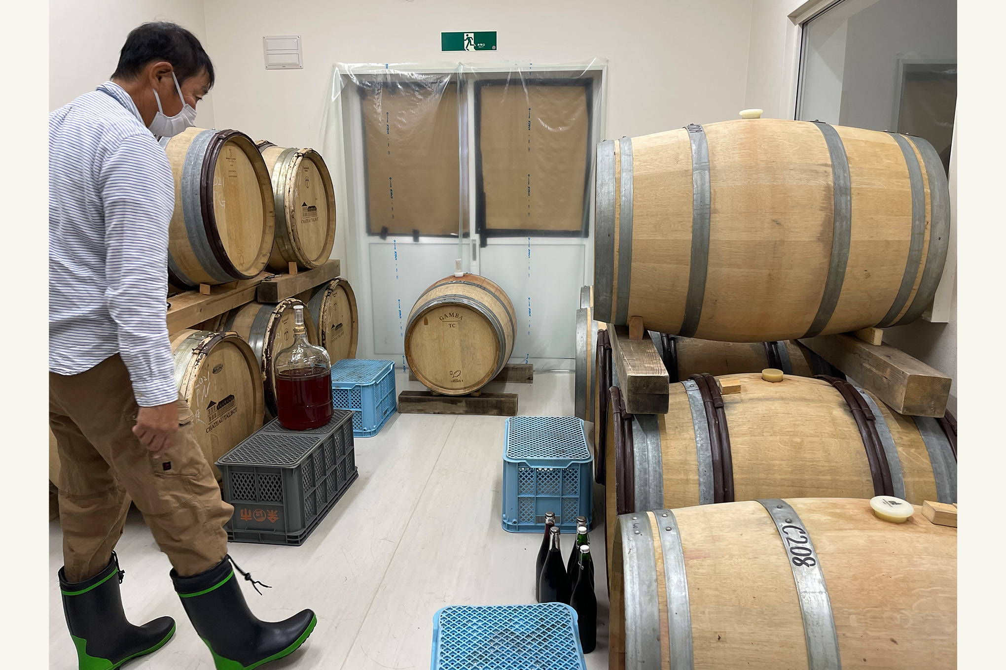 北海道の自然派ワインのレジェンドたちと出会って。有機栽培のブドウを野生酵母で発酵、無濾過＆無添加で仕上げるスタイルに。