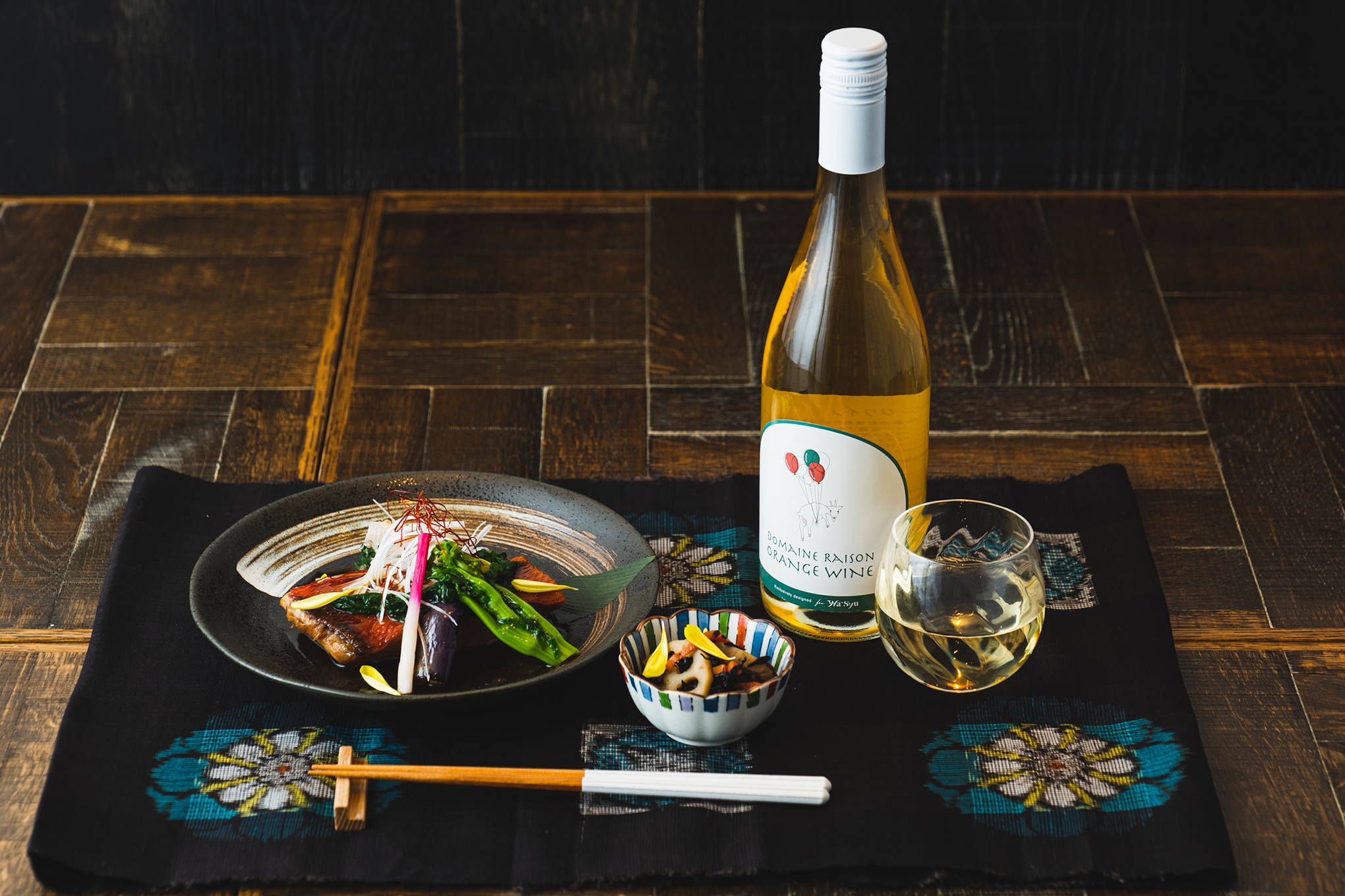 wa-syuバイヤーは、和食×オレンジワインを提案！おすすめは金目鯛の煮付けとのマリアージュ。