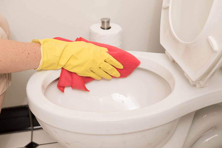 cleaning restrooms with microfiber