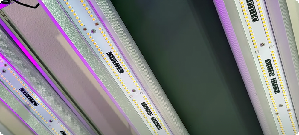 Photontek XT 1000W CO2 Pro LED Full Spectrum Grow Light – All