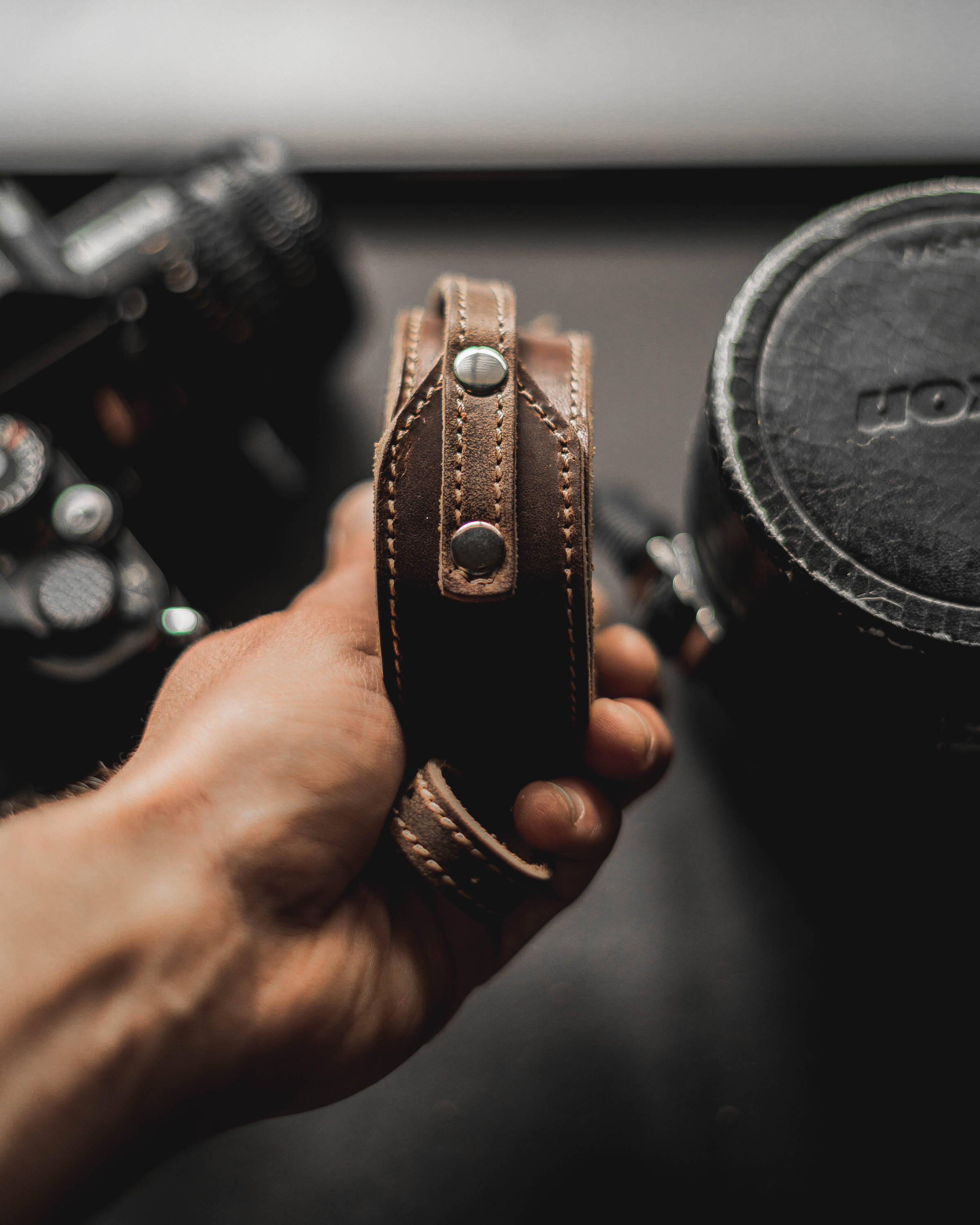 handmade leather dslr camera strap chestnut
