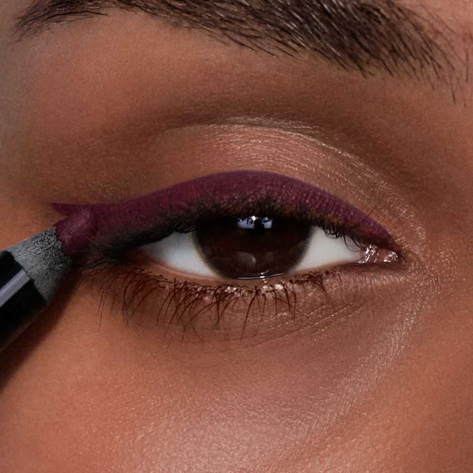 #seo: Satin Kajal Liner Fig