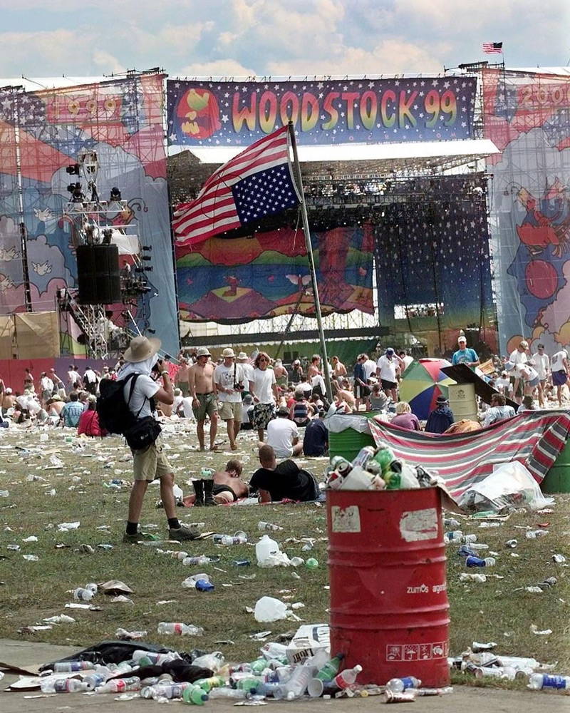 Woodstock 99 How A Festival Turned Into A Disaster