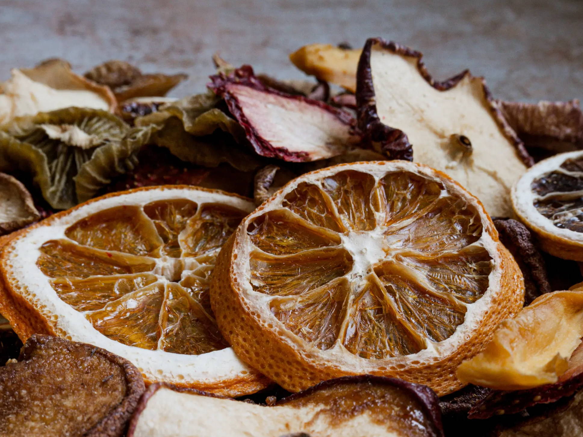 Dried apple and orange slices