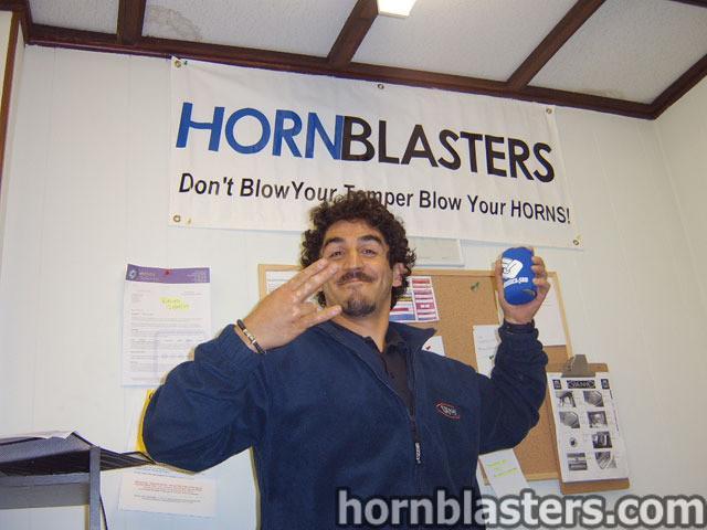 Reza's 2003 Mercedes-Benz Sprinter Train Horn Install