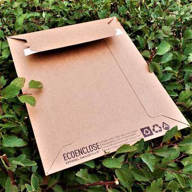 recycled paper mailer for shipping apparel