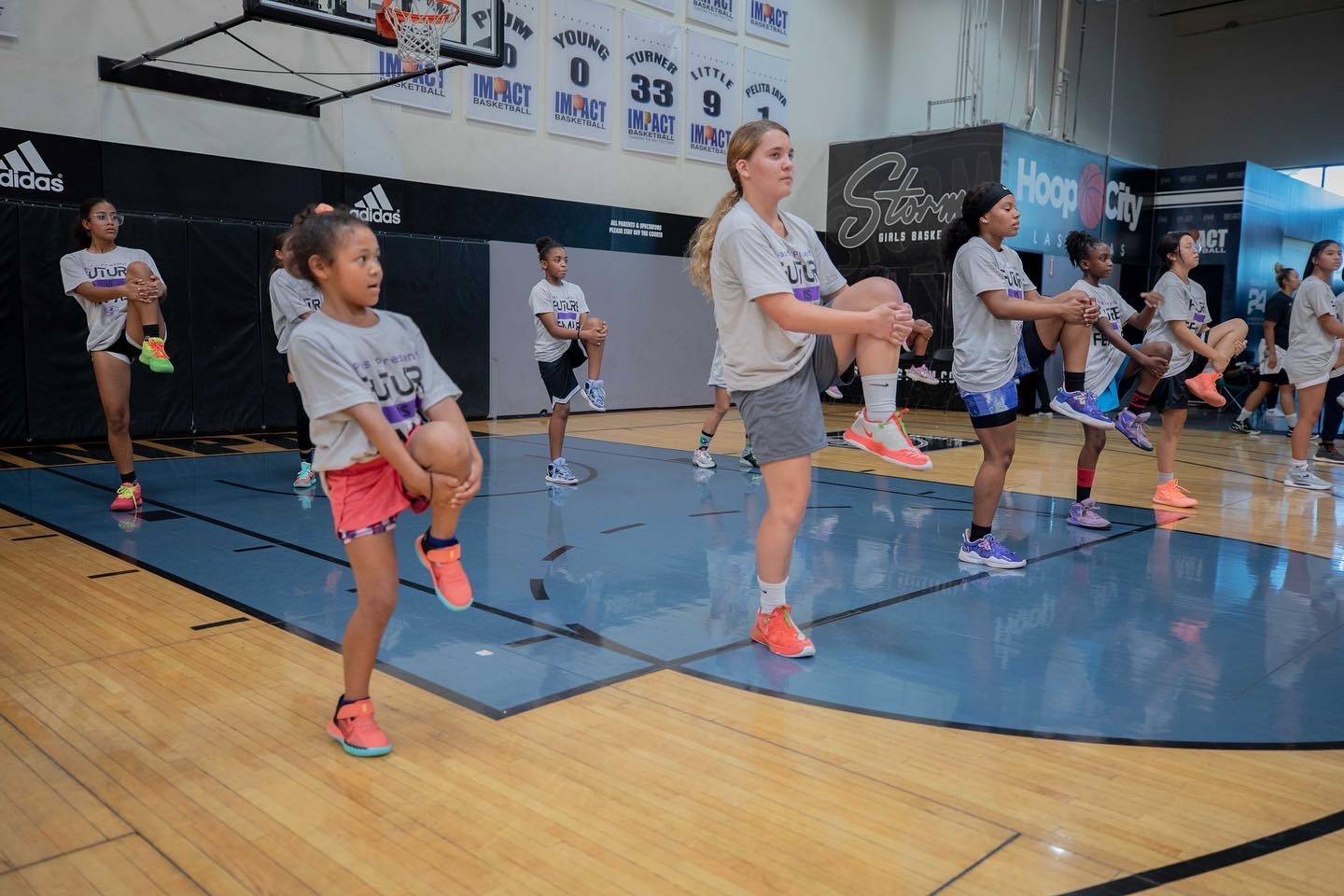 heroes basketball league girls stretching