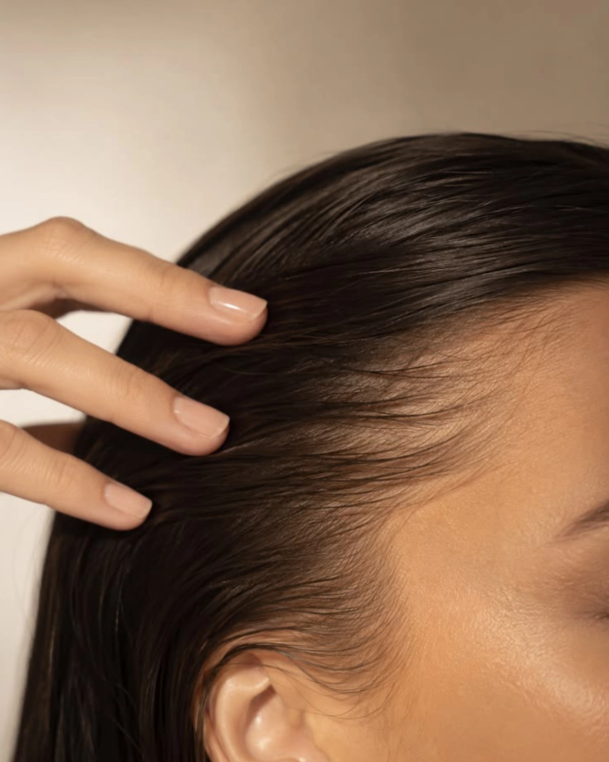 woman with thinning hair loss
