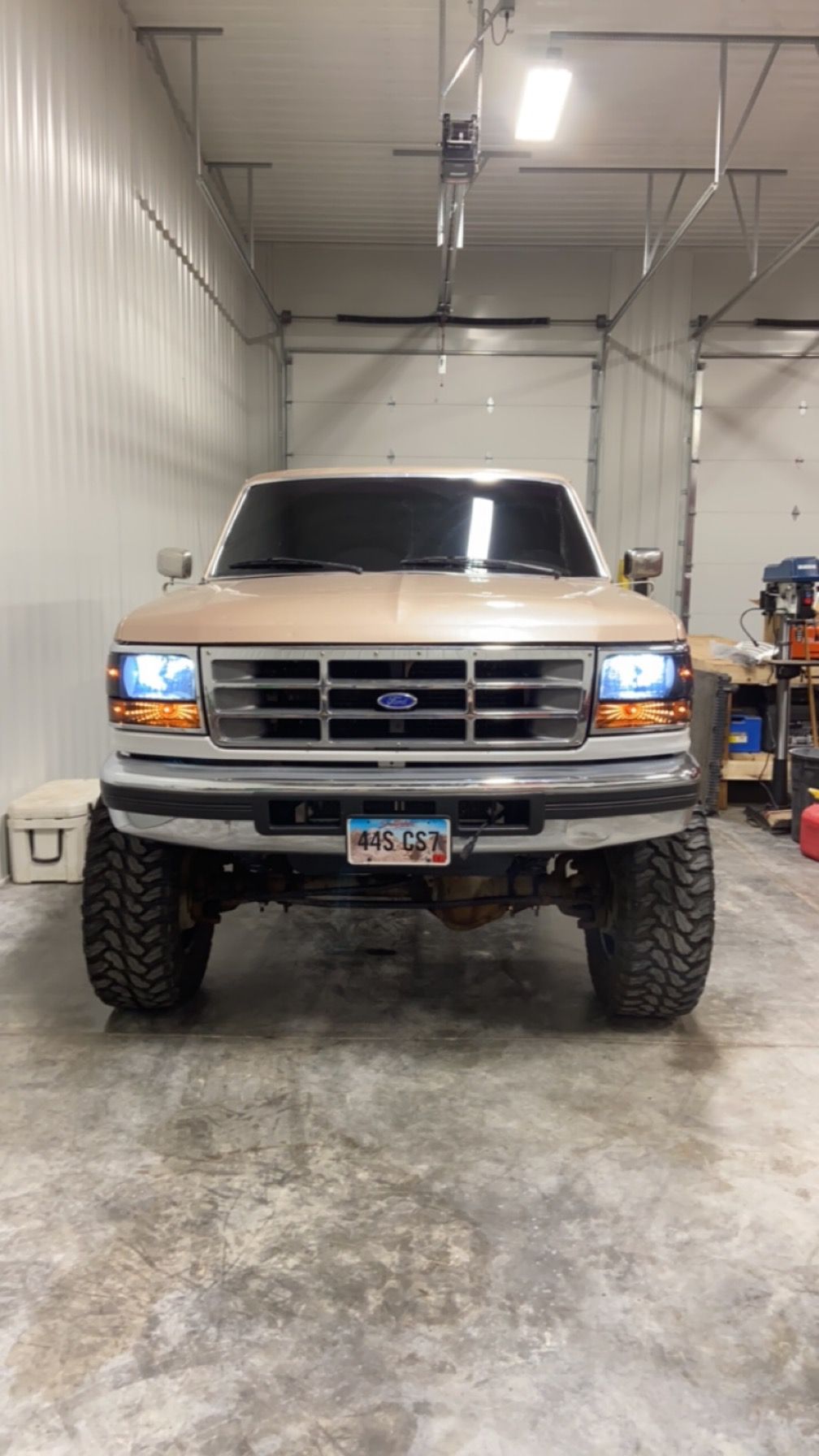Kayden’s 1996 Ford F350 with Conductor’s Special 228H + 9 Shocker XL Horns