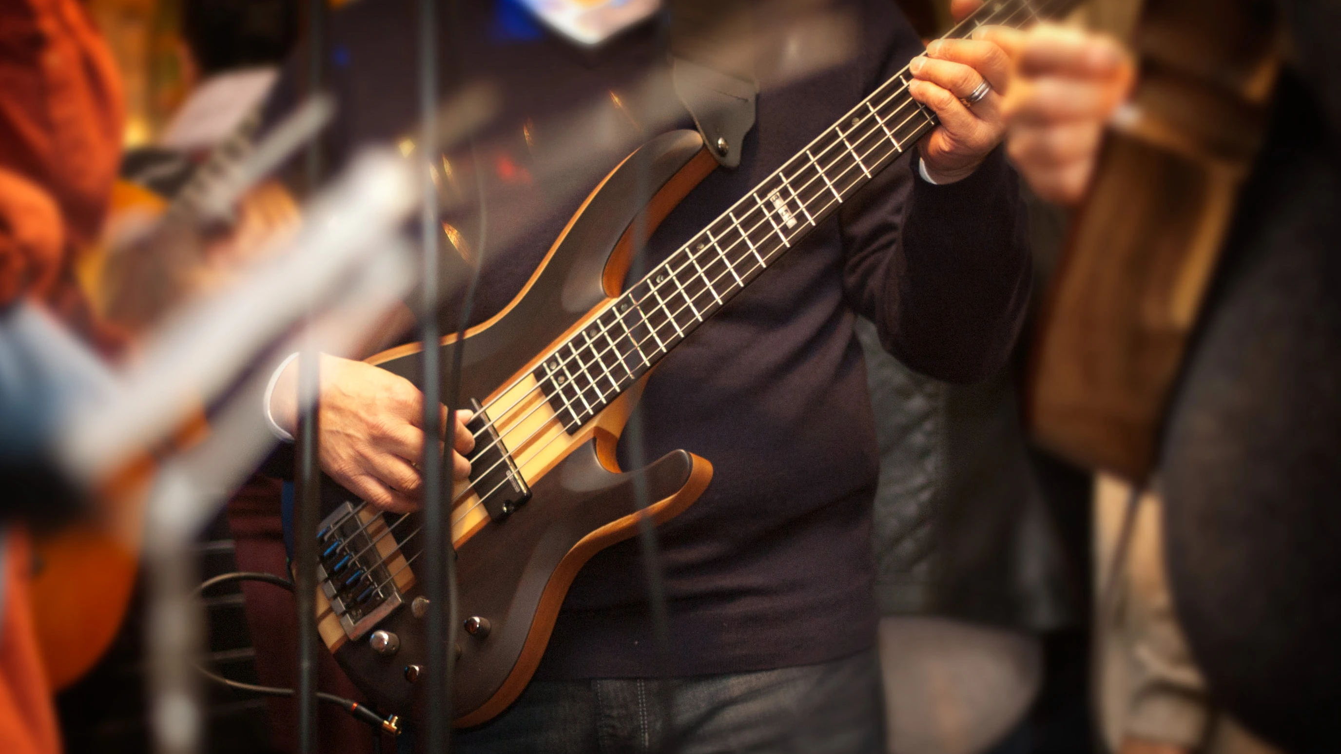 Pros and Cons of Buying a 5-String Bass