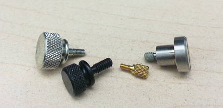 Assortment of 4 jackscrews and thumbscrews