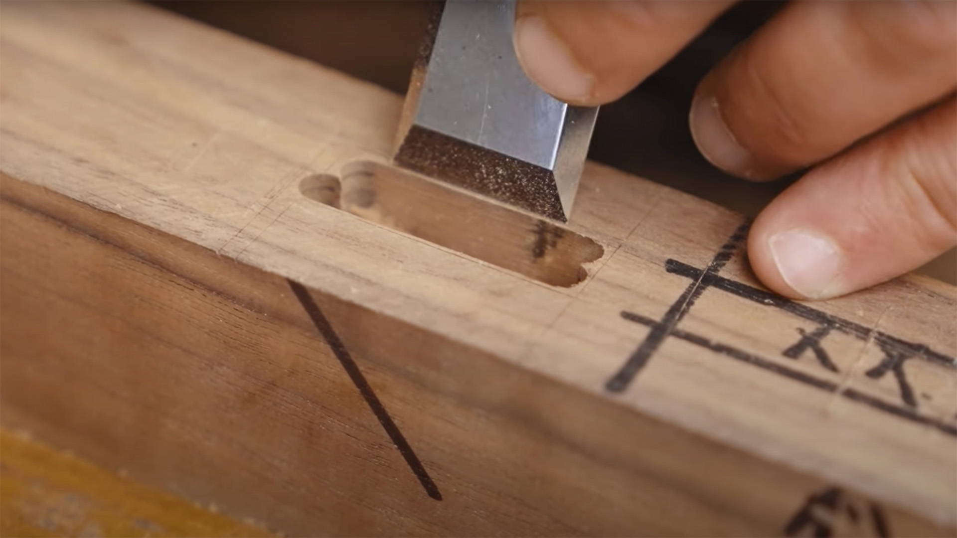 How to Chisel: 10 Tips Any Woodworker Can Use for Excellent