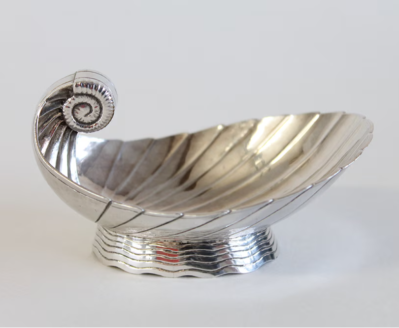 Scallop shell salt cellar, 1952