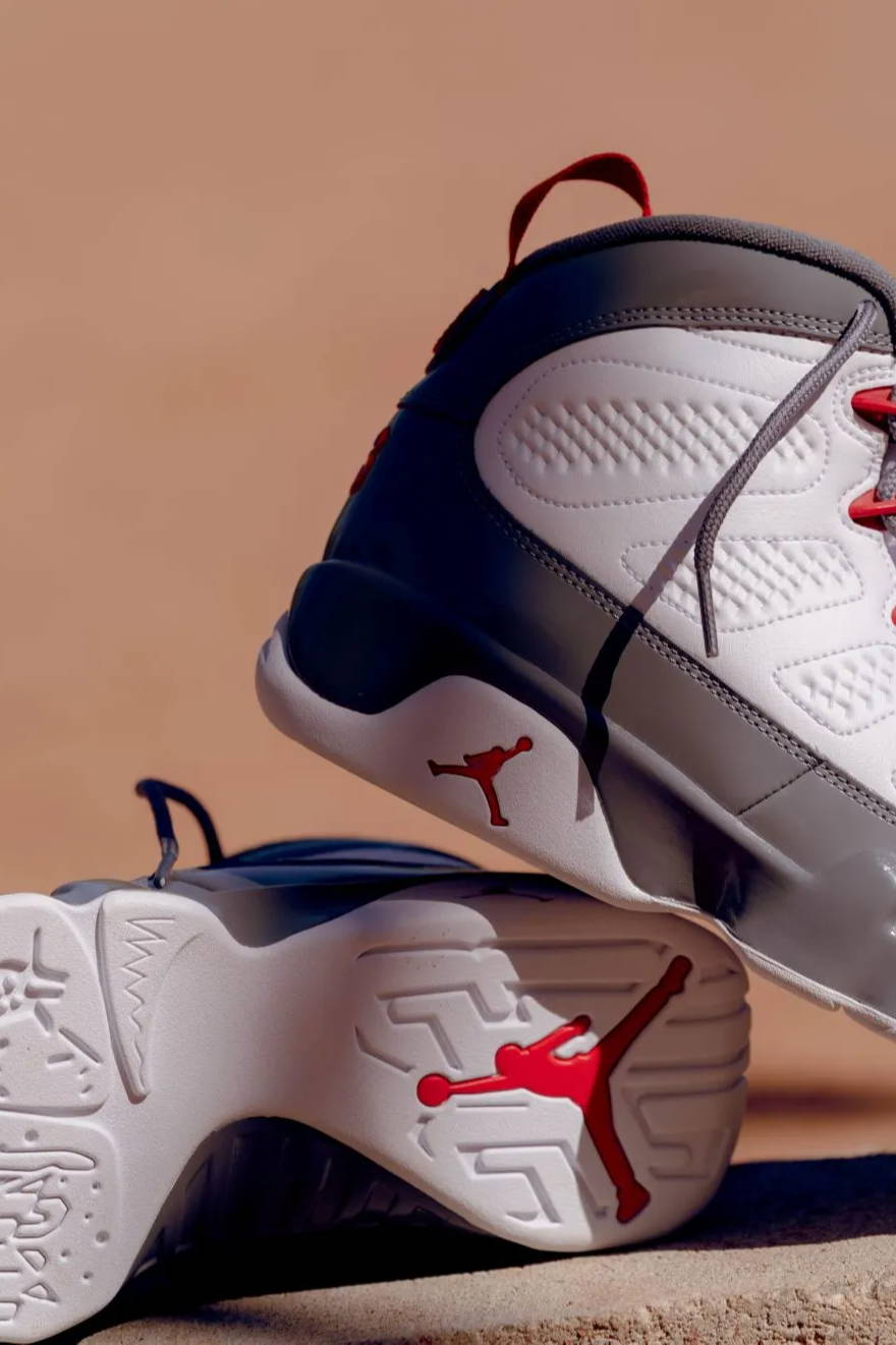 aj9 retro fire red stacked on each other