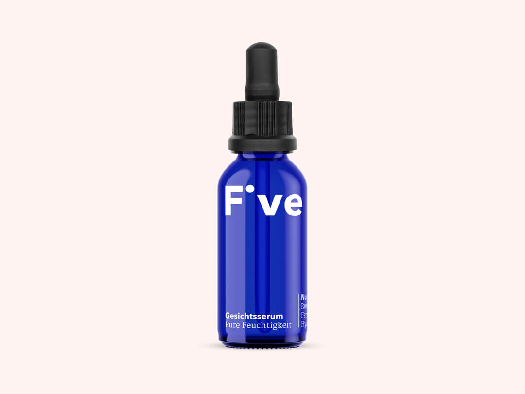 Face serum by FIVE for dry skin in the evening