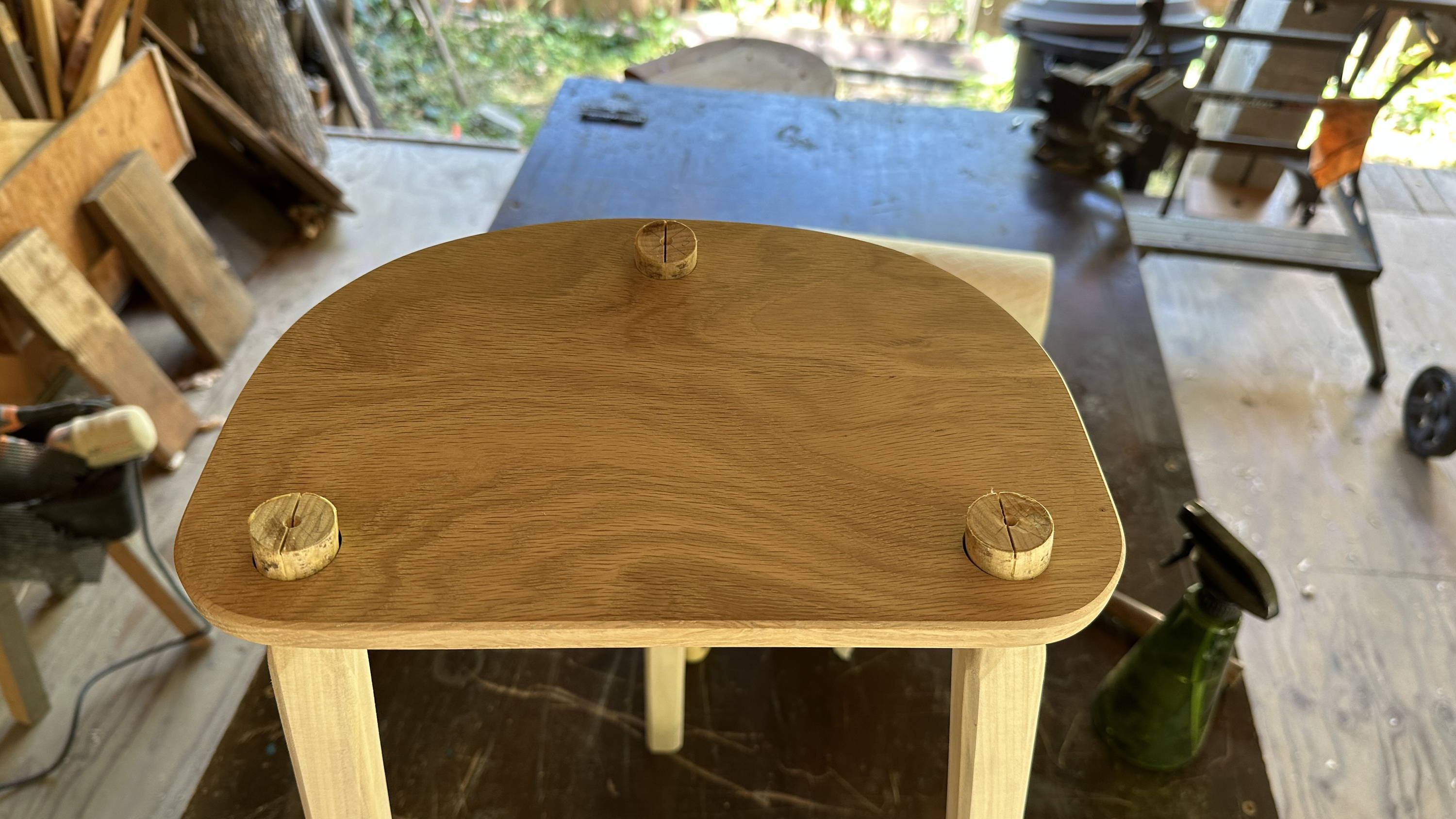 stool with round mortise and tenon joinery