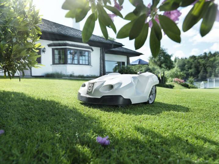 Husqvarna Autmower - Robotic Lawn Mowers