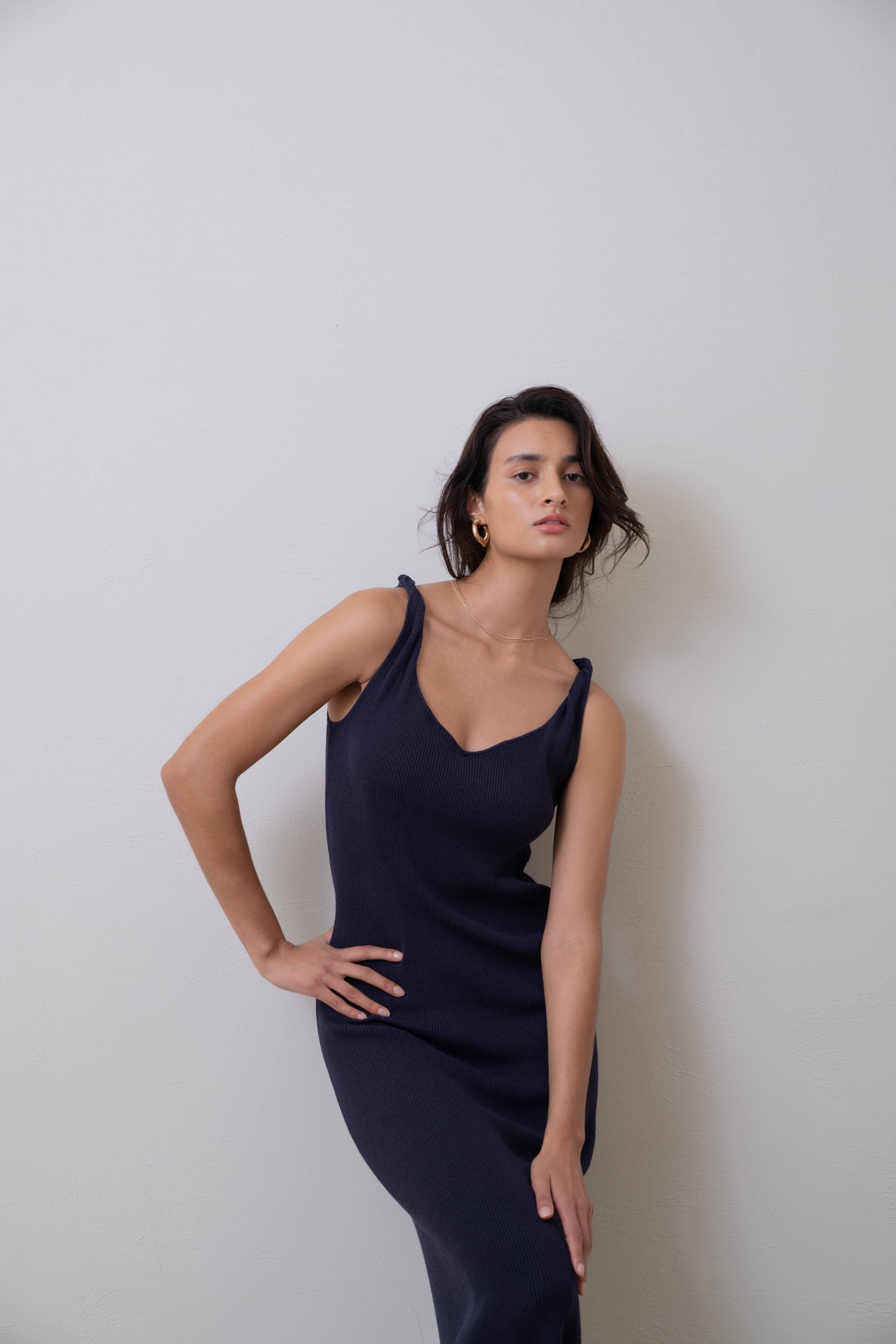 SHOULDER TWIST KNIT DRESS – LIBJOIE