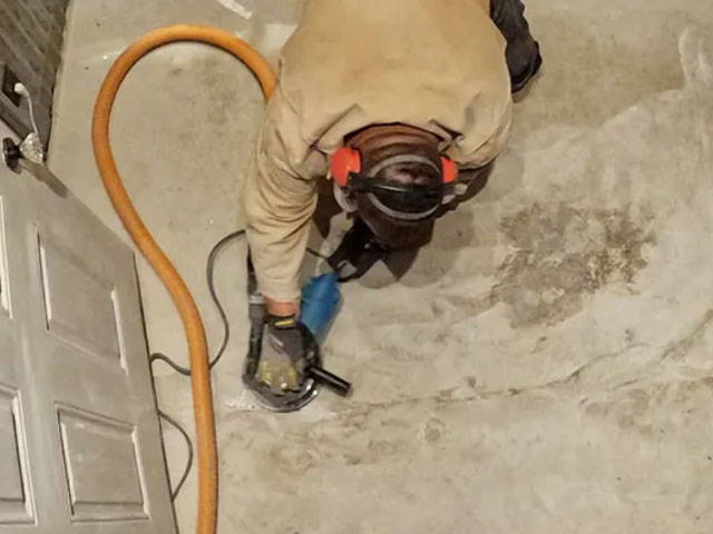 Grinding floor