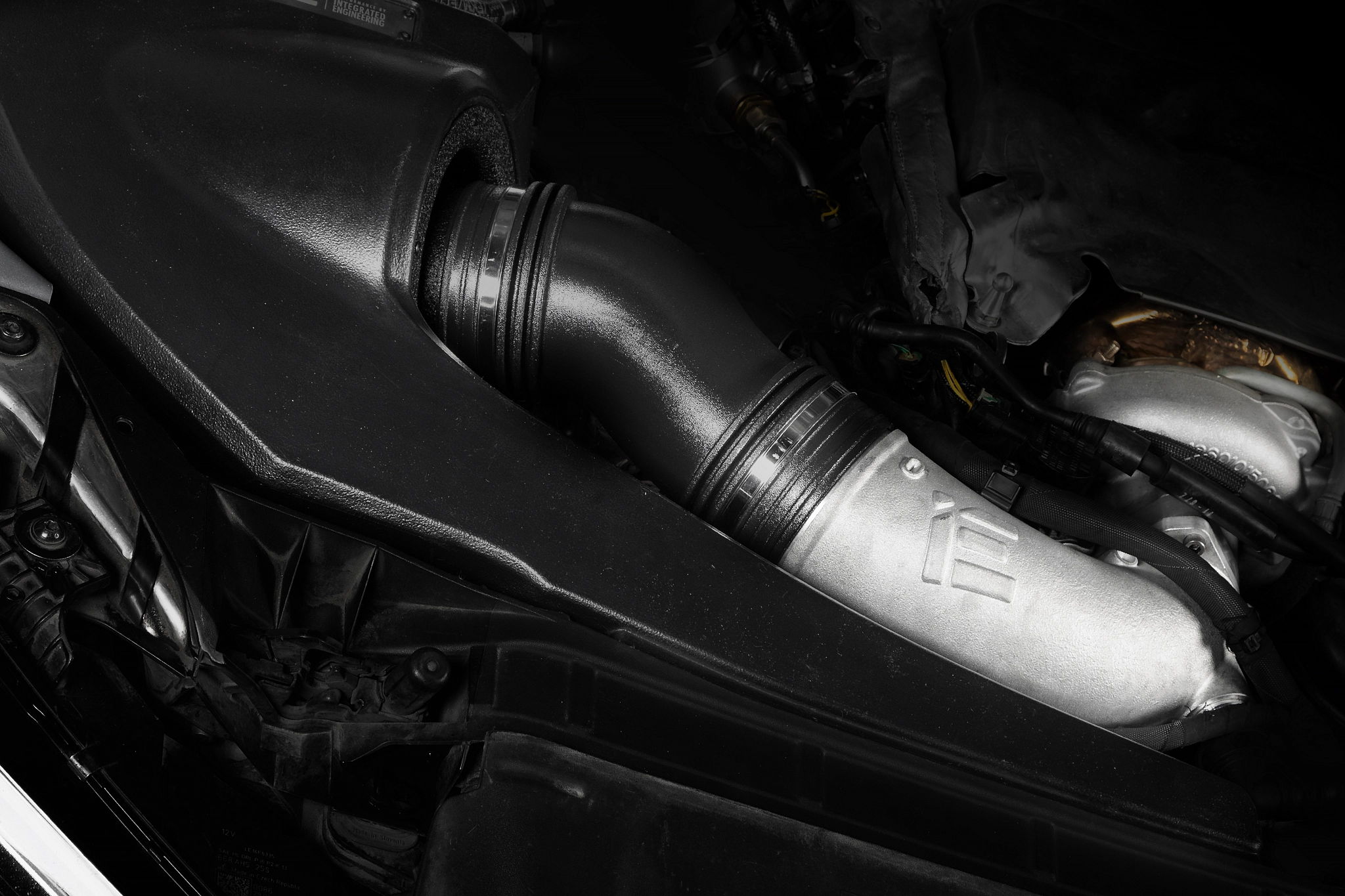 iE Poly Air Intake With Turbo Inlet Pipe Audi B9 S4 S5
