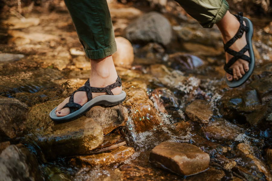 woman wearing fashionable sandals for wide feet