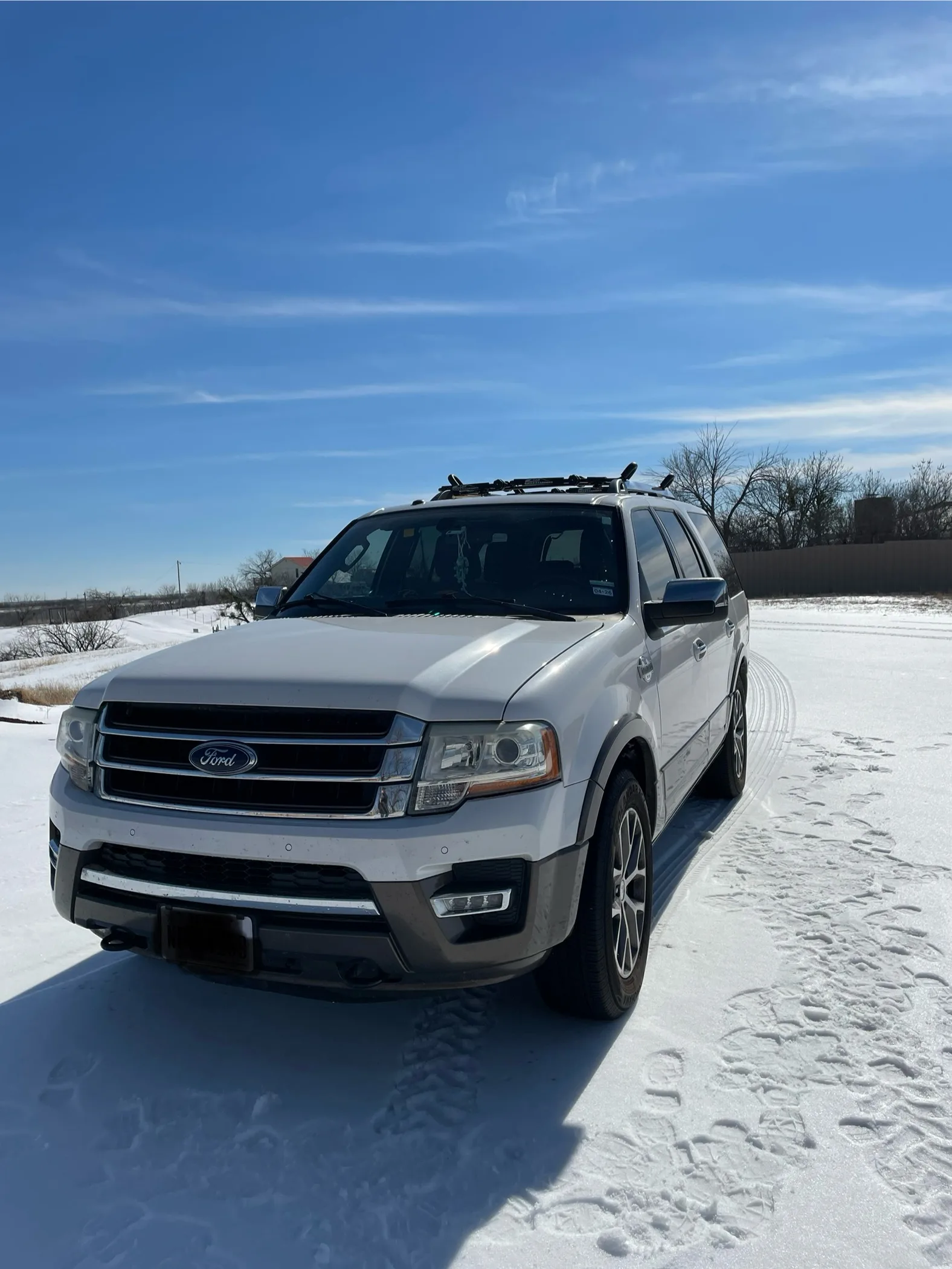 Derrick's 2015 Ford Expedition with 4-Chime Air Horn Kit train horn install exterior photo 1