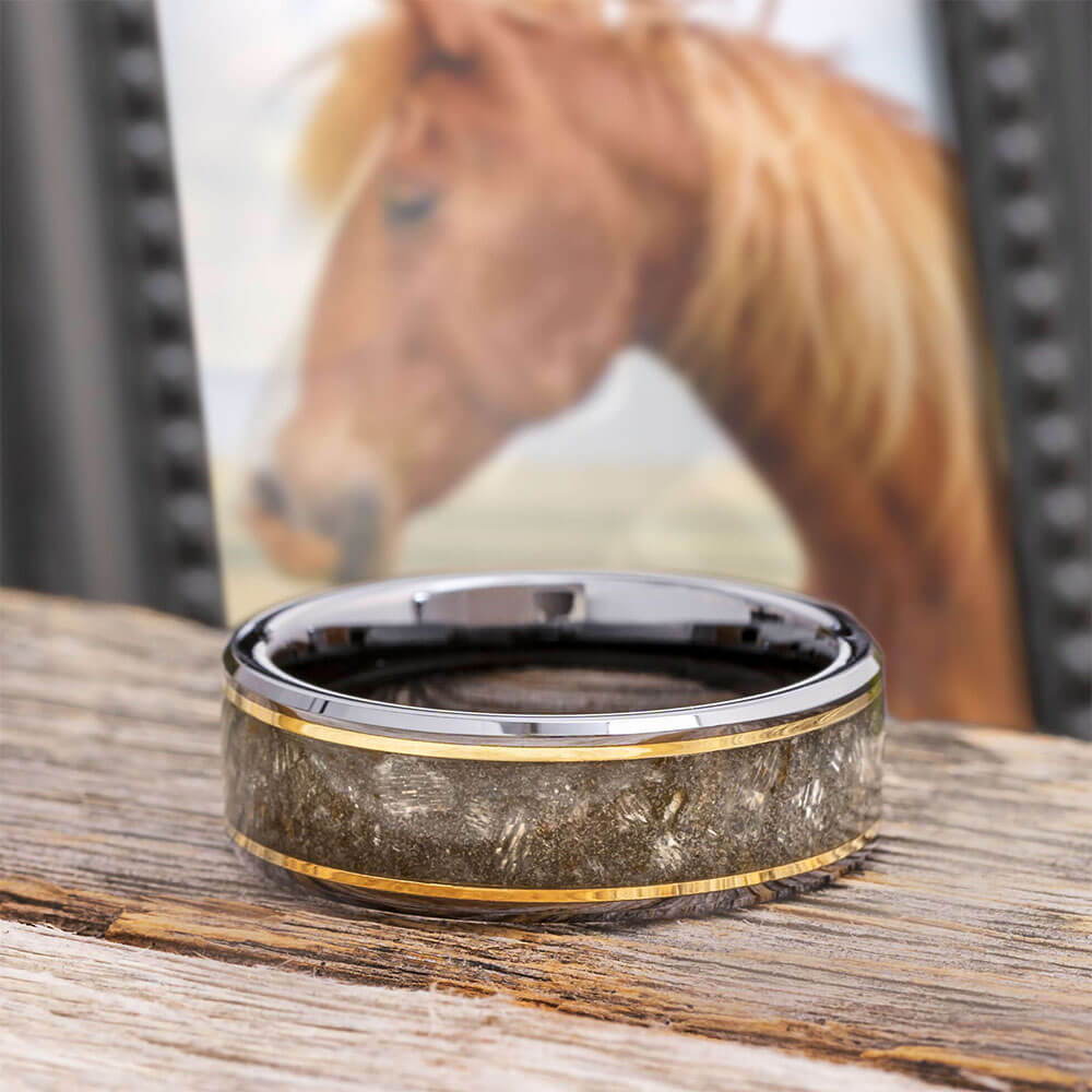 Horse hoof pet memorial ring with yellow gold