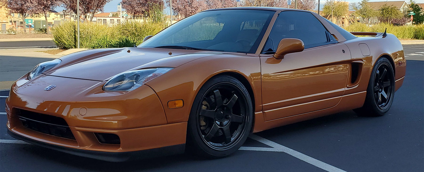 Conrad's 2004 Acura NSX Horn Install