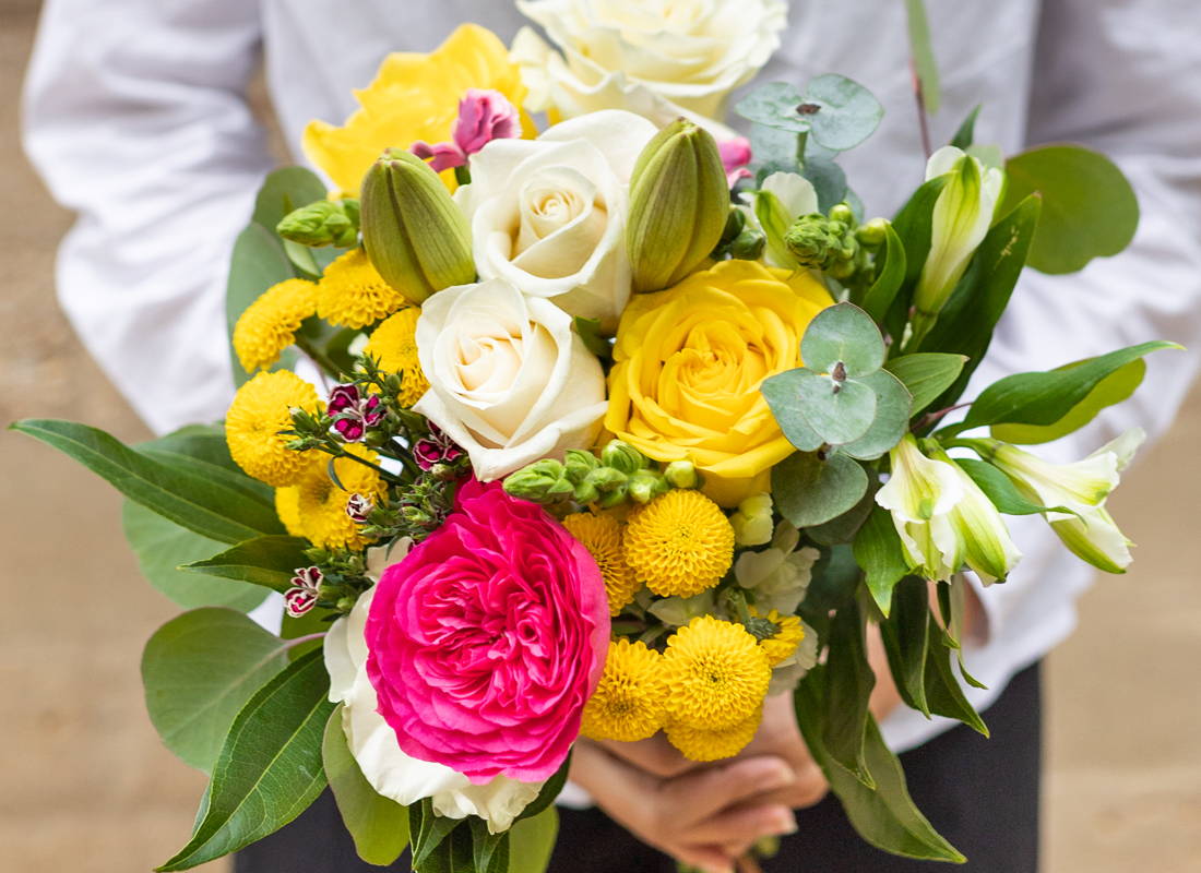 Image of a Signature Bouquet filled with premium varieties