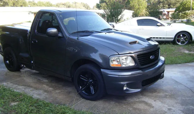 Chris's 2003 Ford Lightning Train Horn Install